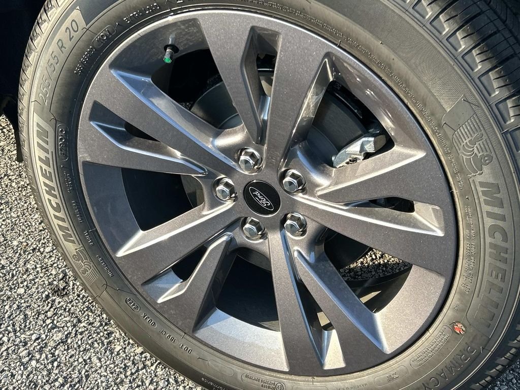 New 2026 Vapor Blue Ford Active image 10