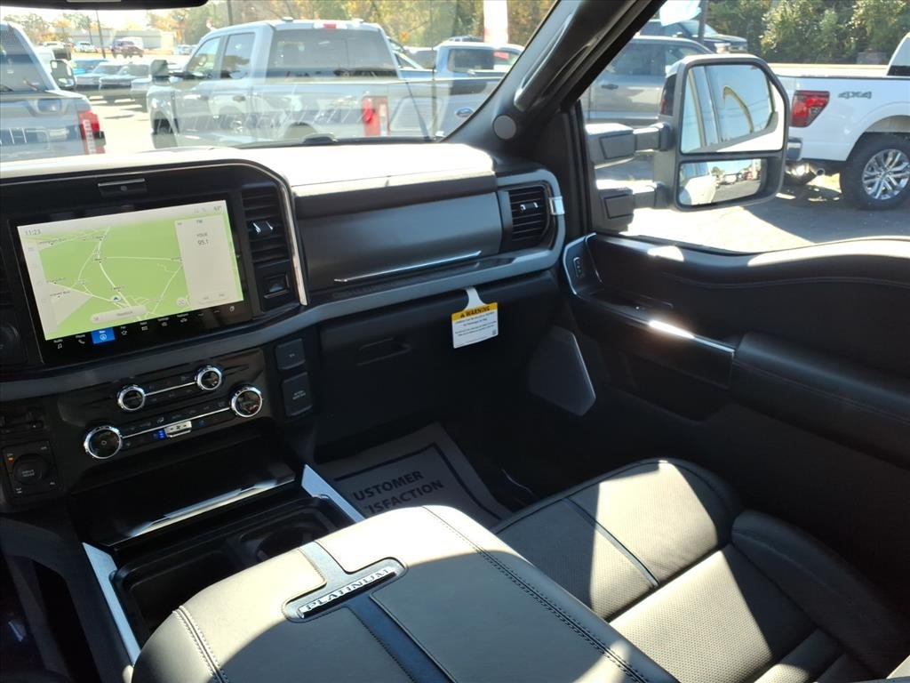 2026 Ford F-250 Super Duty Platinum - Photo 14