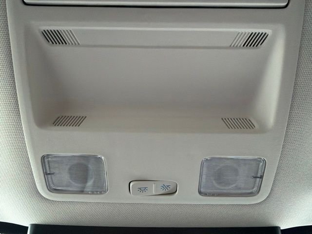New 2026 Oxford White Ford XLT image 39