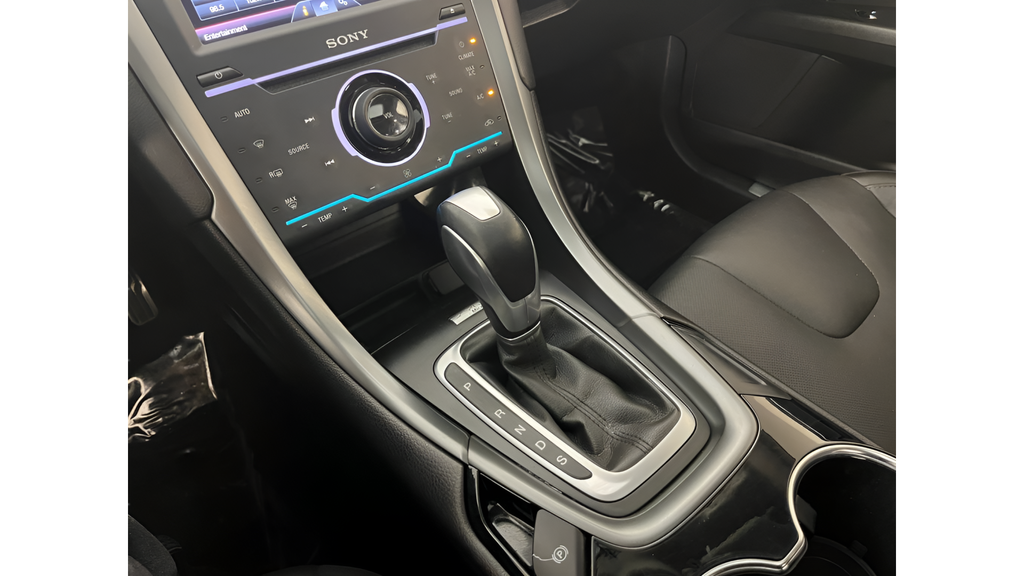 Used 2014  Ford Titanium image 22