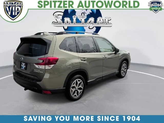 Used 2021 Green Subaru Premium image 15