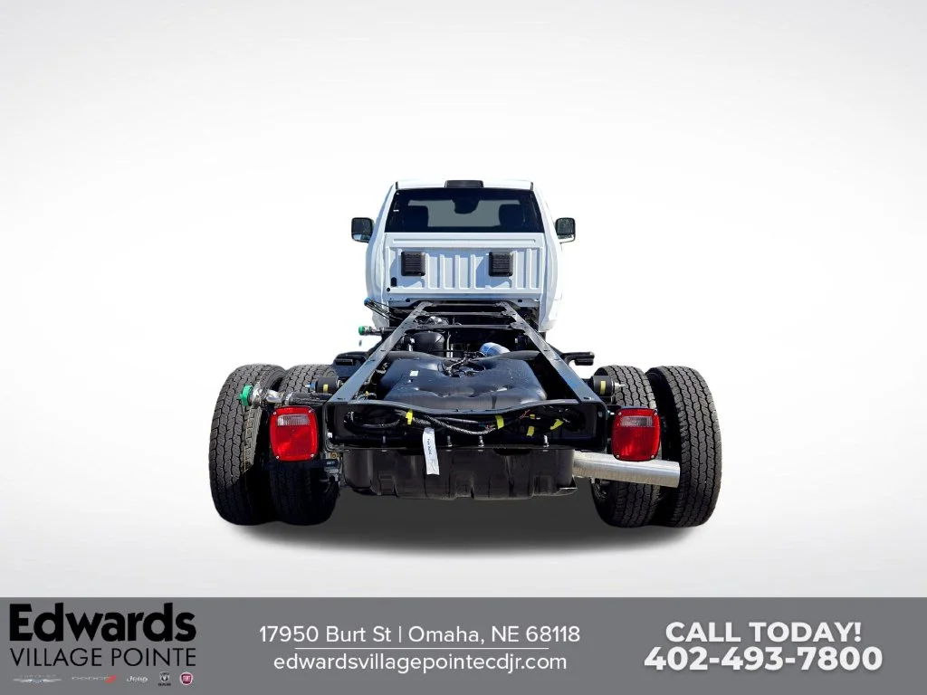 New 2027 White Ram Tradesman image 4