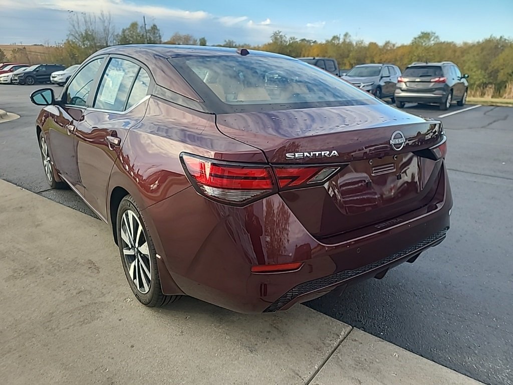 2024 Nissan Sentra SV photo 3