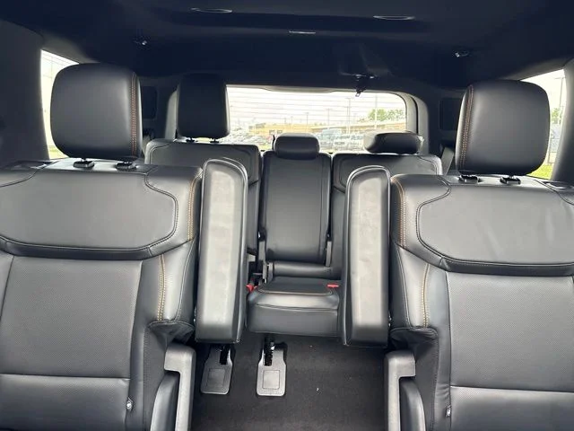 New 2026 Glacier Gray Metallic Tri-Coat Ford Tremor® image 32