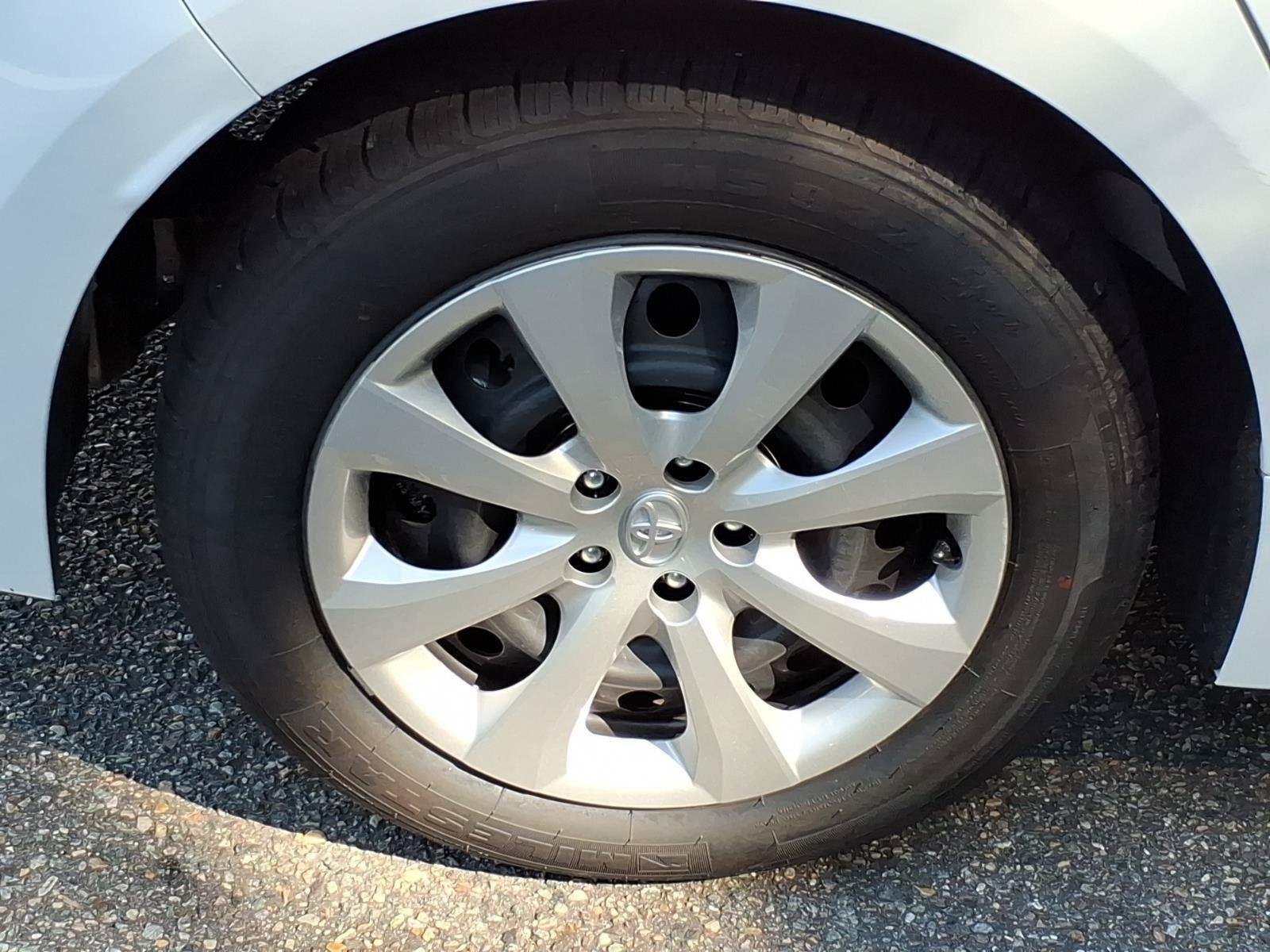 Used 2024  Toyota LE image 10