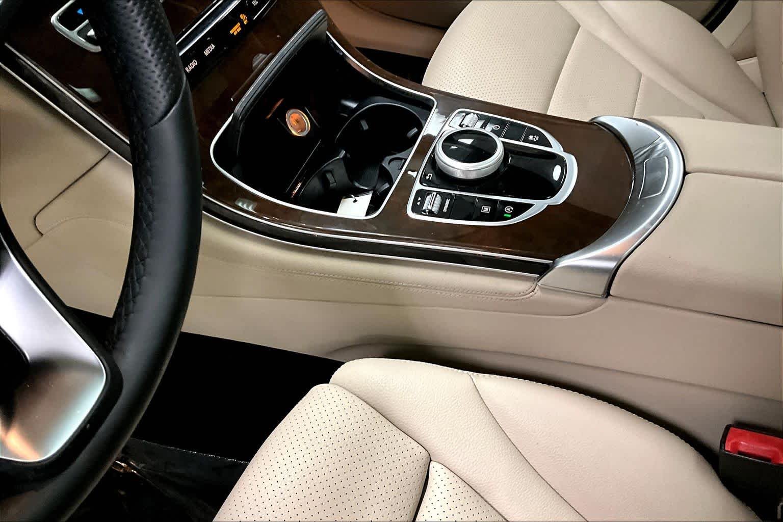 Used 2018 Diamond Silver Metallic Mercedes-Benz GLC 300 image 17