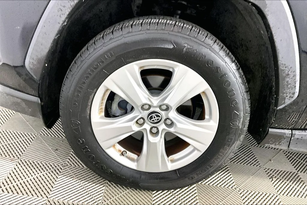 Certified Used 2019 Midnight Black Metallic Toyota XLE image 7
