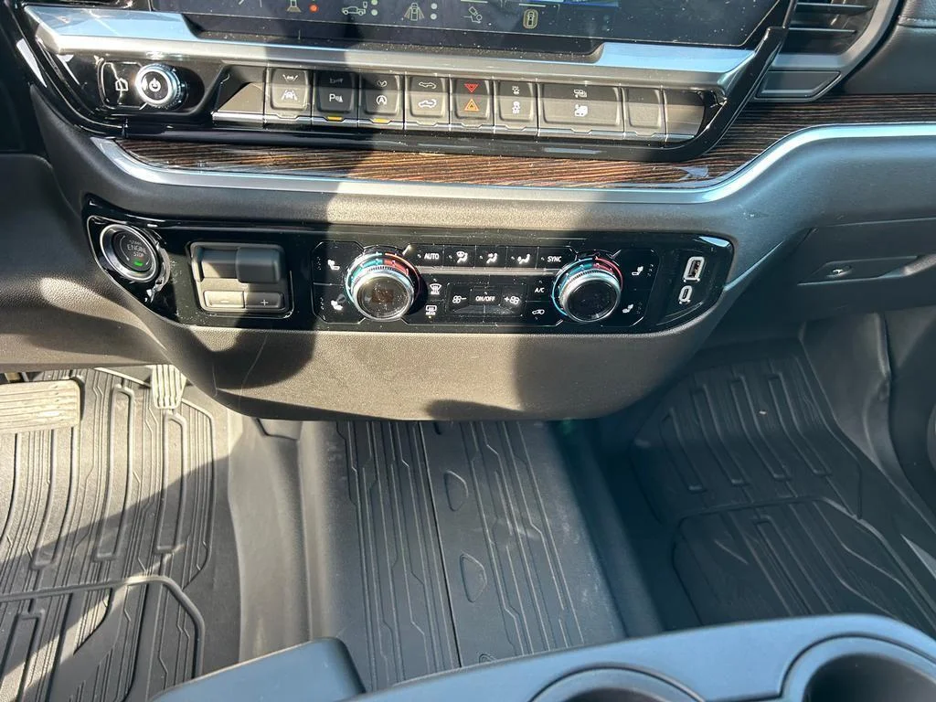 2026 GMC Sierra 1500 SLE - Photo 11