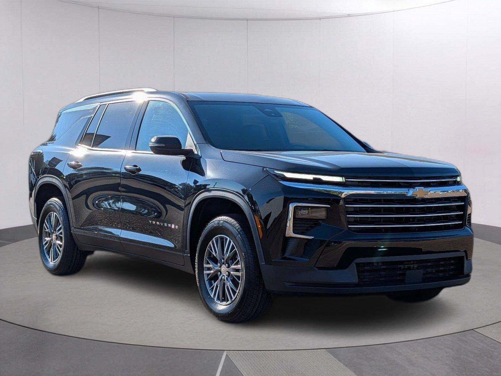 2027 Chevrolet Traverse LT - Photo 8