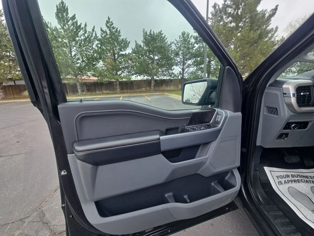 Used 2023 Black Ford XLT image 25