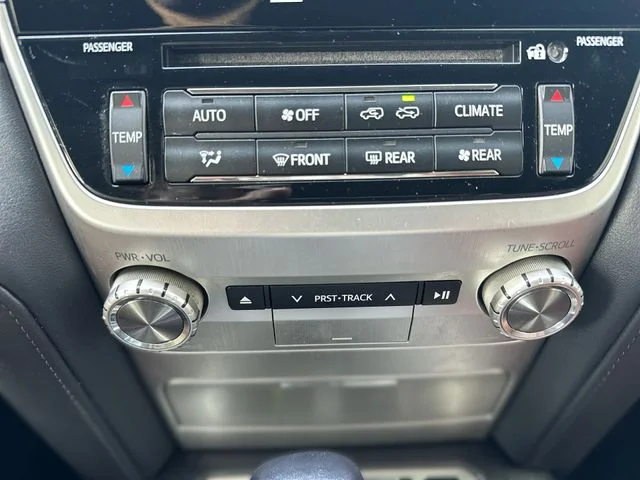 Used 2017 Black Toyota  image 20
