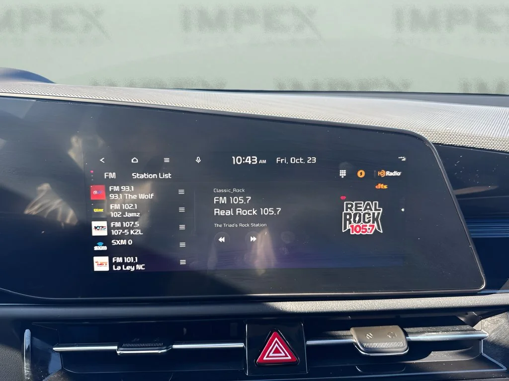 Used 2025 Blue Kia SX image 18