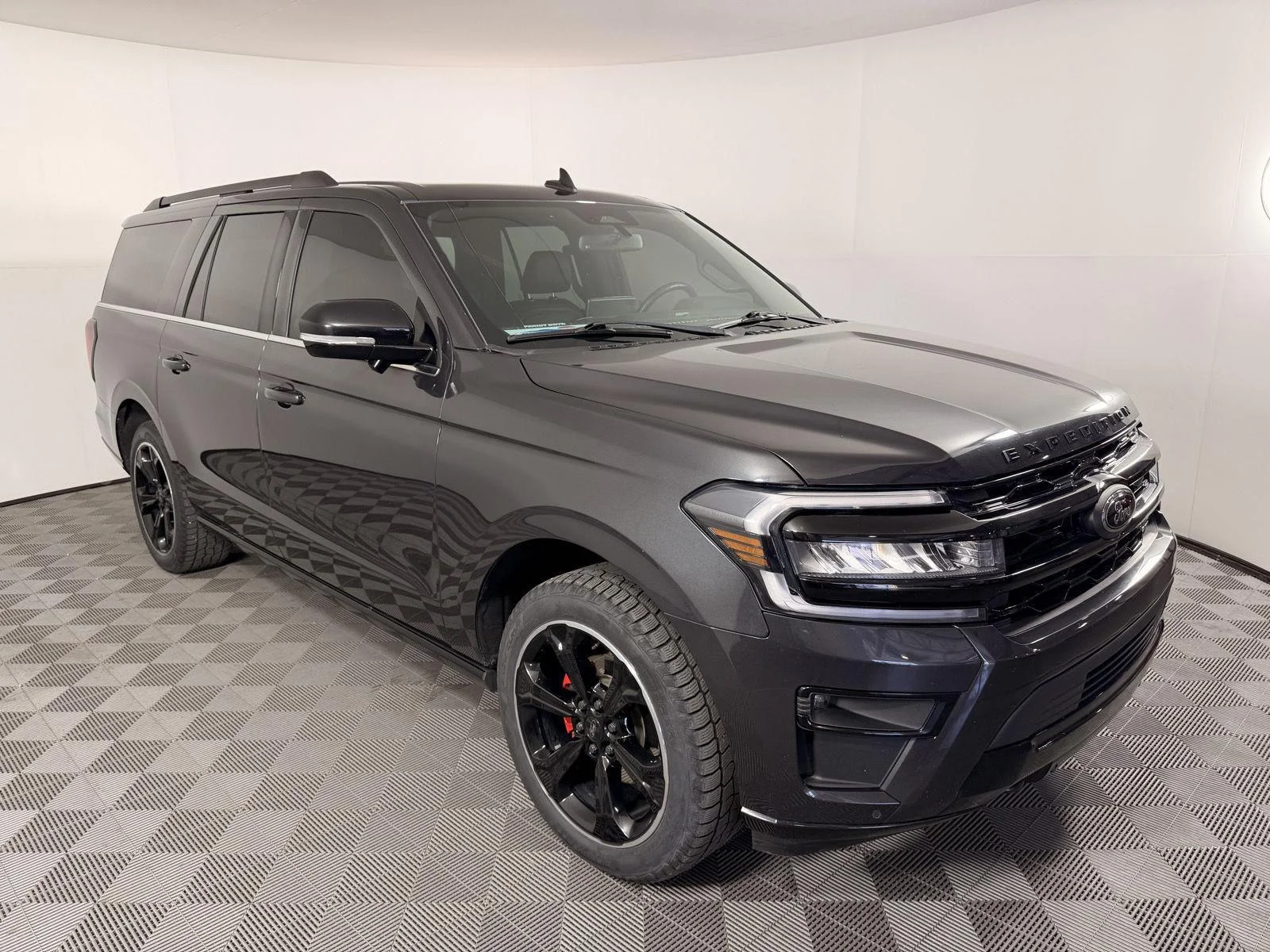 Used 2022 Dark Matter Gray Ford Limited image 10