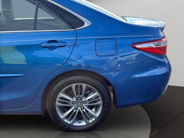 Used 2017 Blue Toyota SE image 25