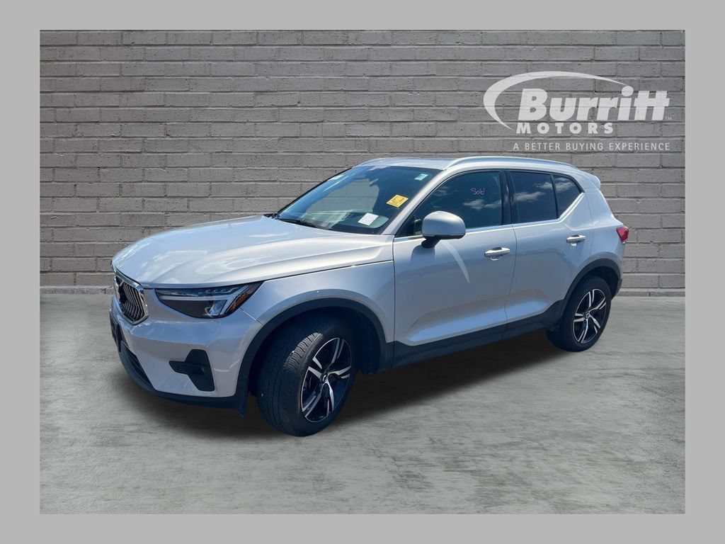 2023 Volvo XC40