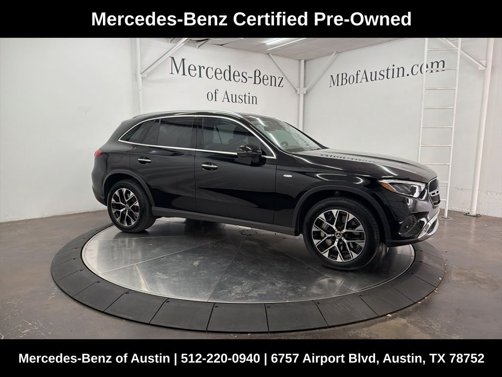 2025 Mercedes-Benz GLC
