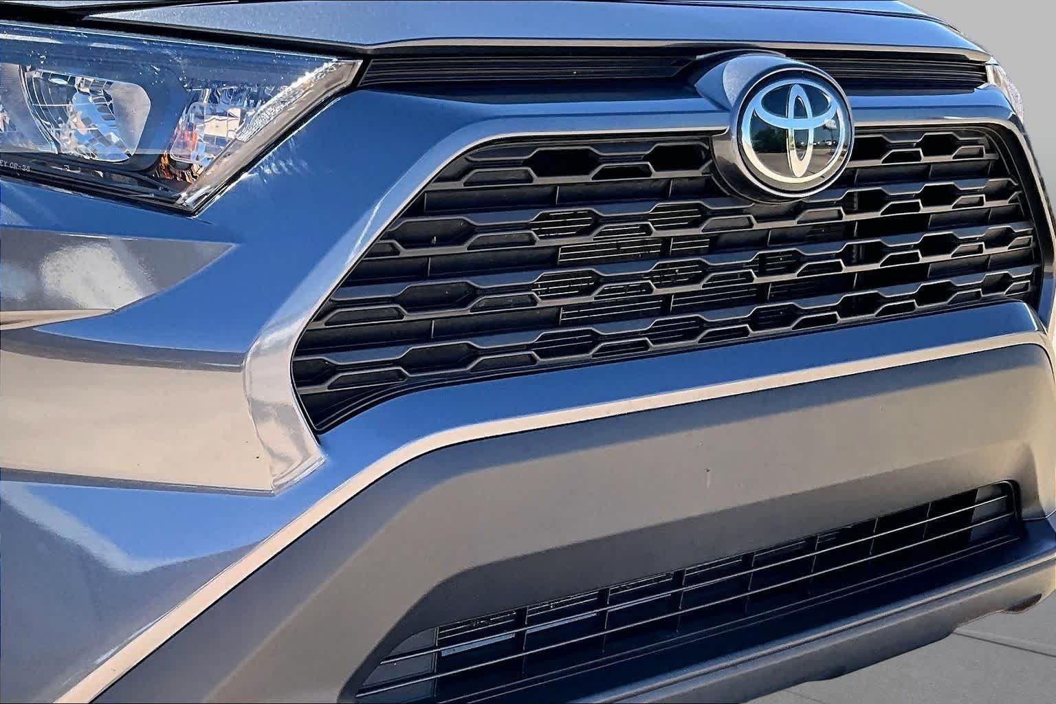 Used 2022 Magnetic Gray Metallic Toyota LE image 26