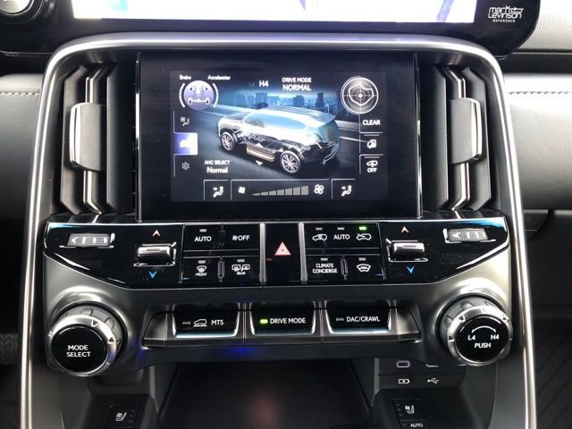 New 2026 White Pearl Lexus 600 Luxury image 32