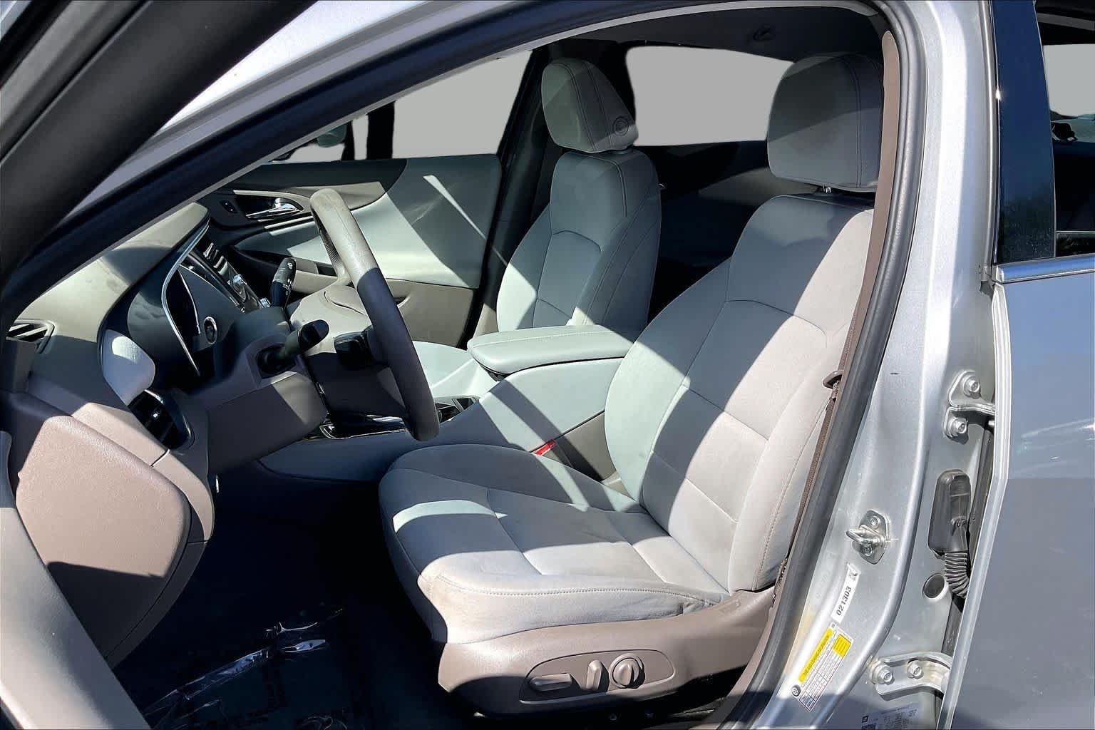 Used 2021 Silver Ice Metallic Chevrolet LT image 24