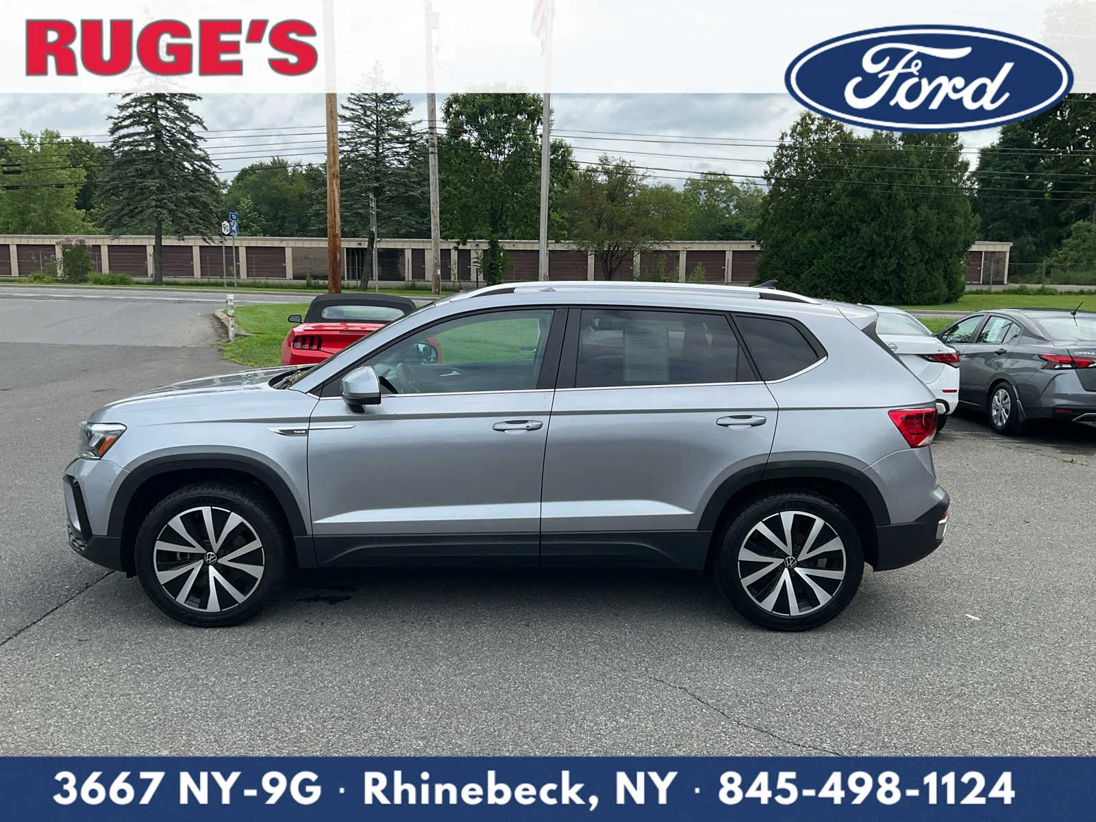 Used 2022 Pyrite Silver Metallic Volkswagen SE image 6