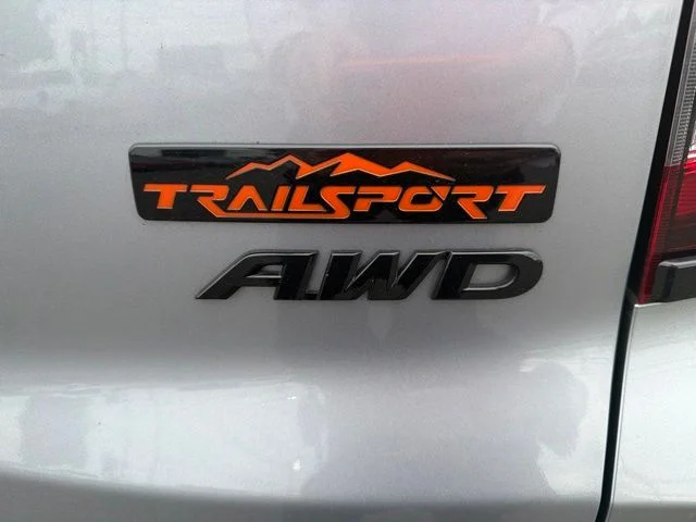 Certified Used 2025 Lunar Silver Metallic Honda TrailSport image 8