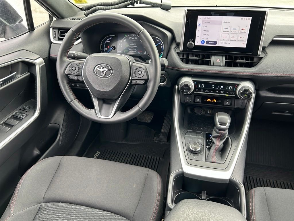Used 2023 Ice Toyota SE image 10