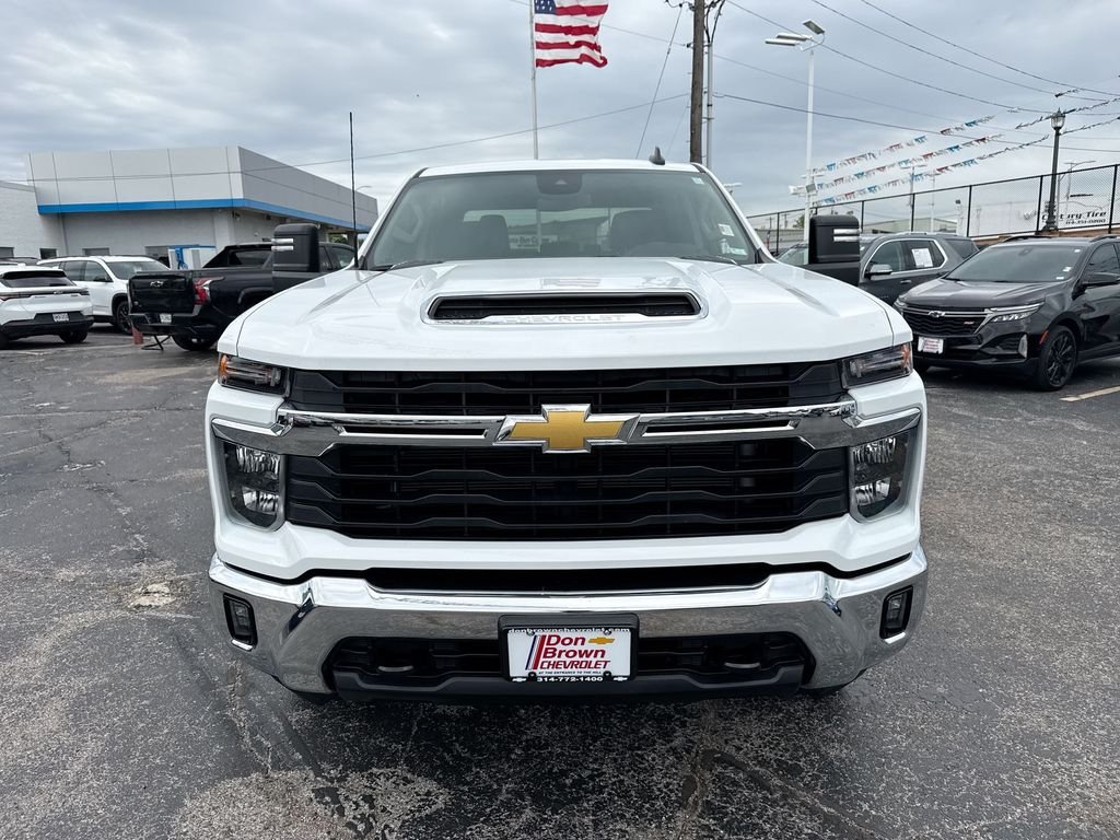 Used 2025 Summit White Chevrolet LT image 47