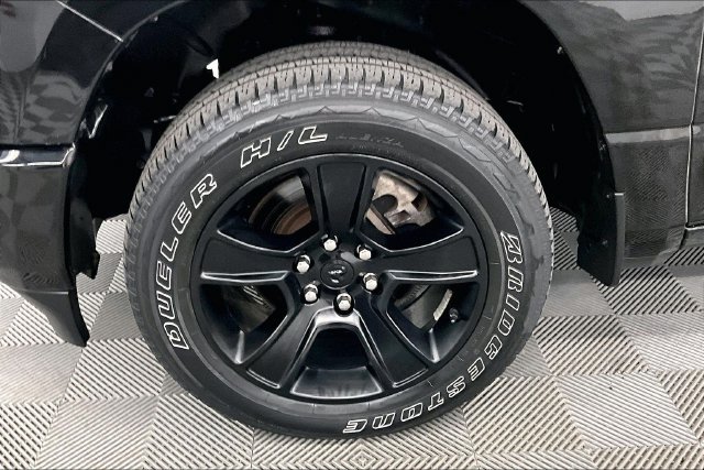 Used 2023 Diamond Black Crystal Pearlcoat Ram Big Horn/Lone Star image 10