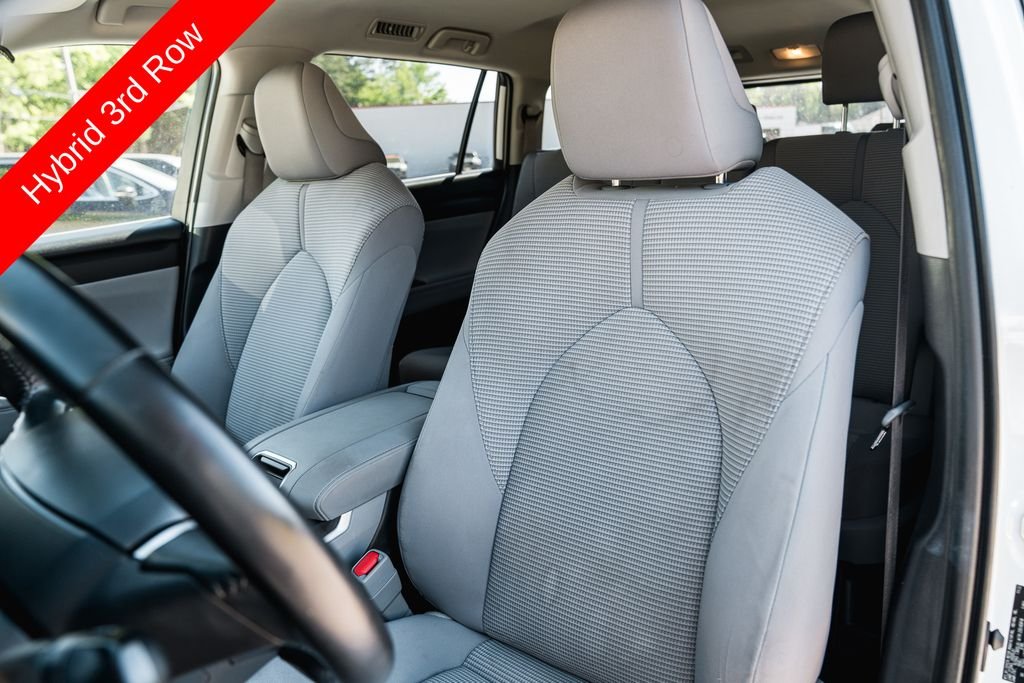 Used 2023 Wind Chill Pearl Toyota LE image 25