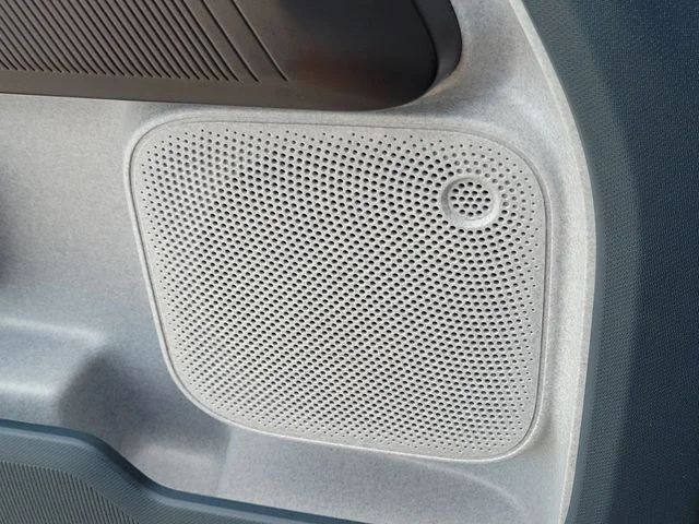 New 2026 Carbonized Gray Metallic Ford XLT image 29