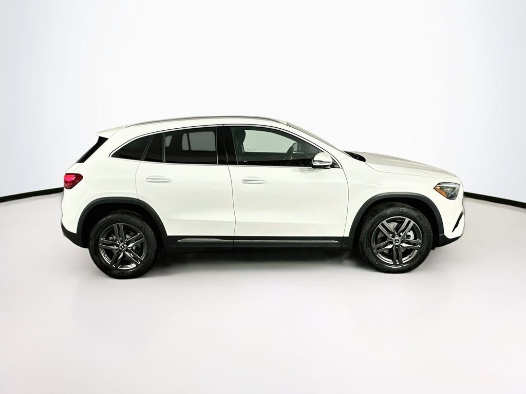 New 2026 Polar White Mercedes-Benz GLA 250 image 8