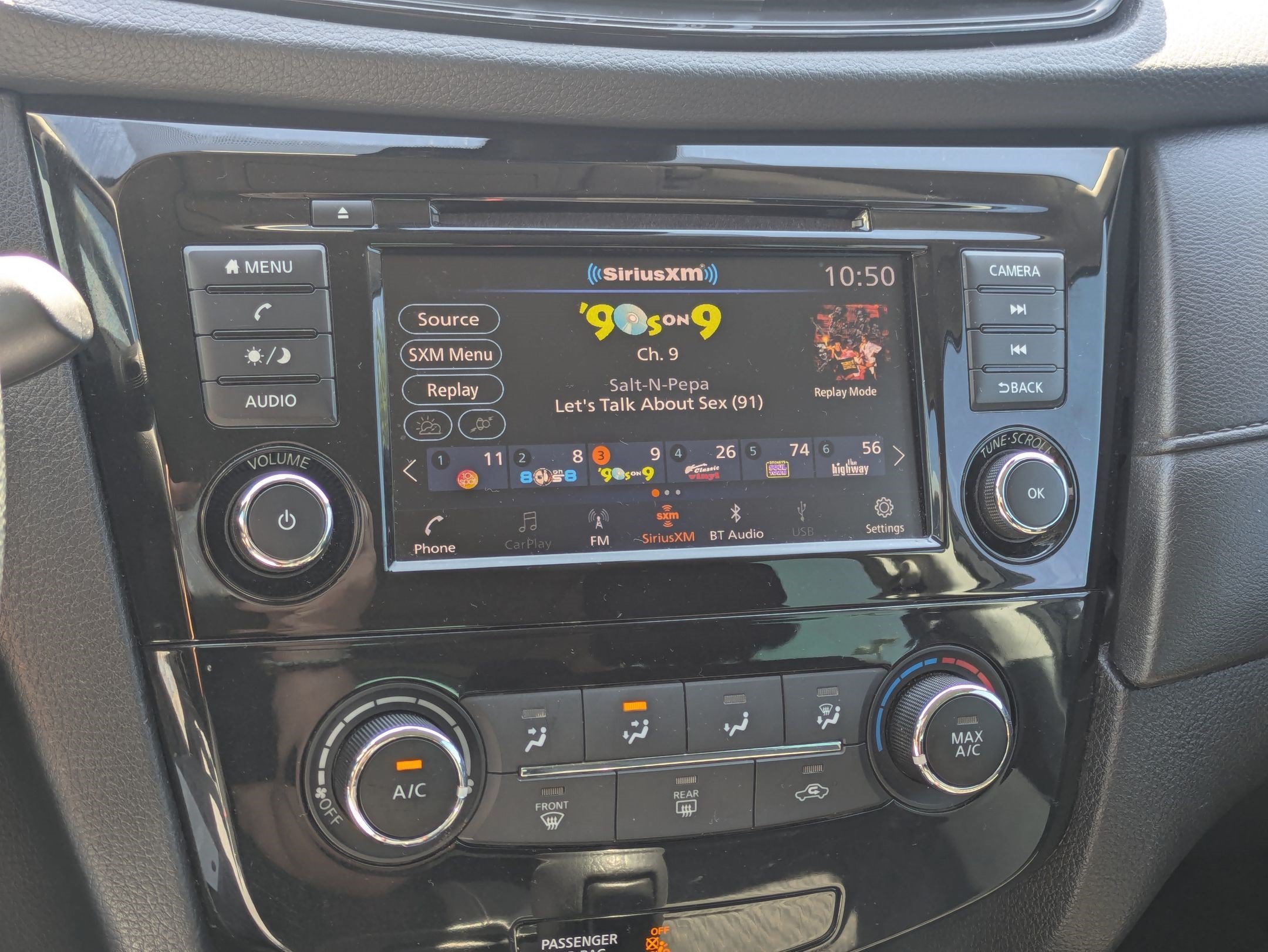 Used 2020 Magnetic Black Pearl Nissan S image 20