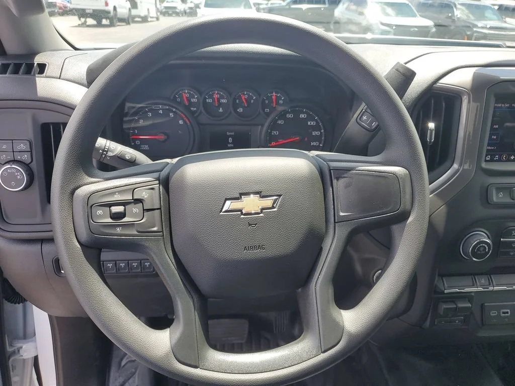 New 2026 Summit White Chevrolet WT image 23