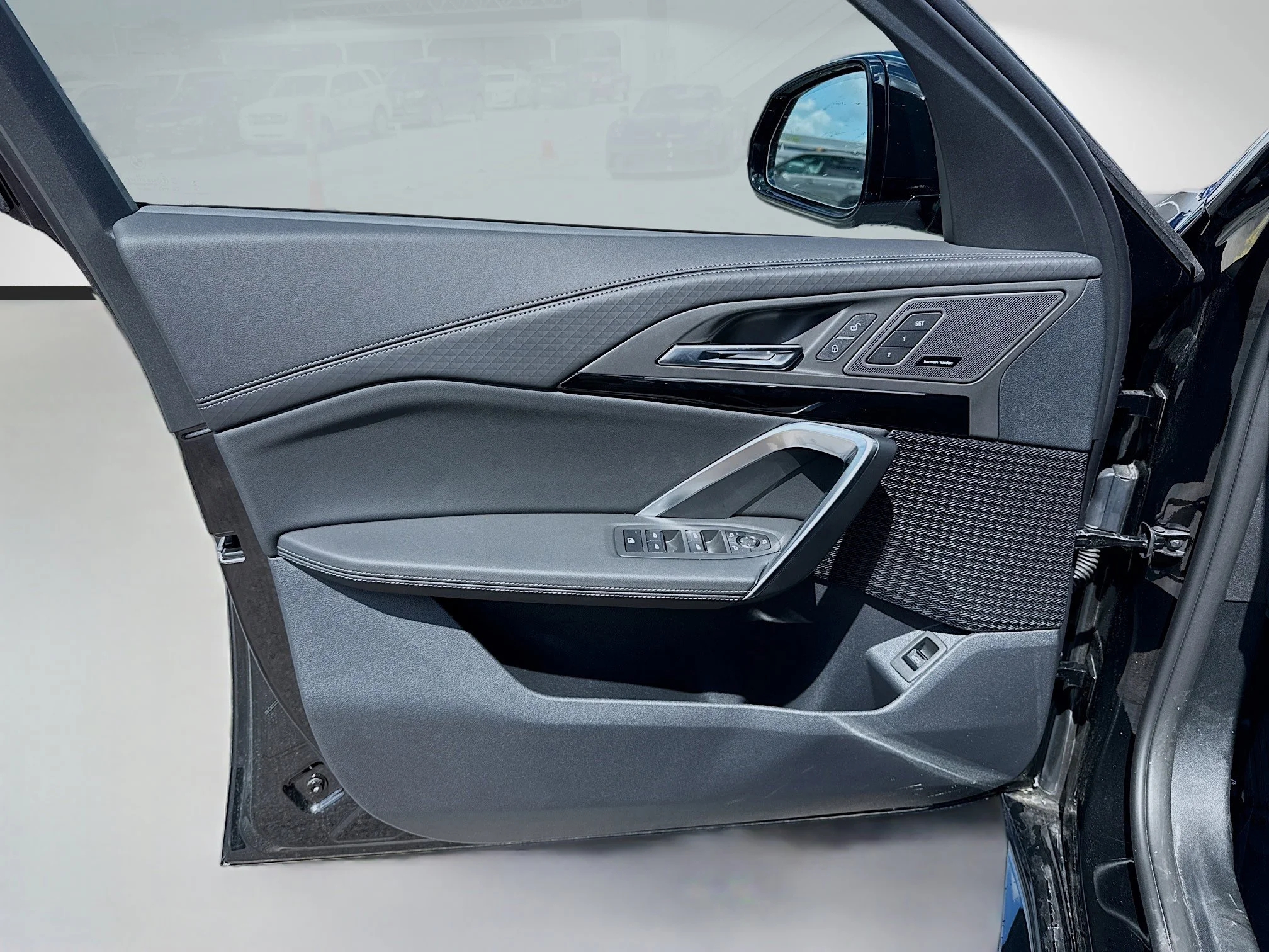 New 2026 Black Sapphire Metallic BMW xDrive28i image 21
