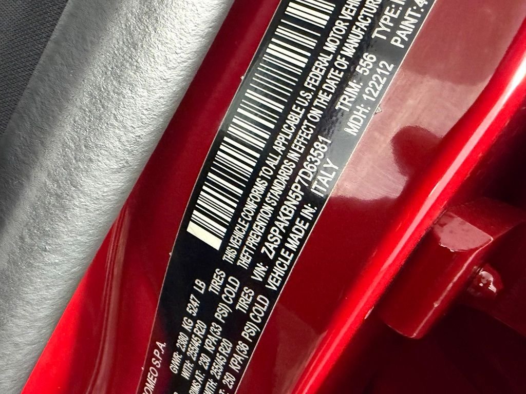 Used 2023 Alfa Rosso Alfa Romeo Ti image 27