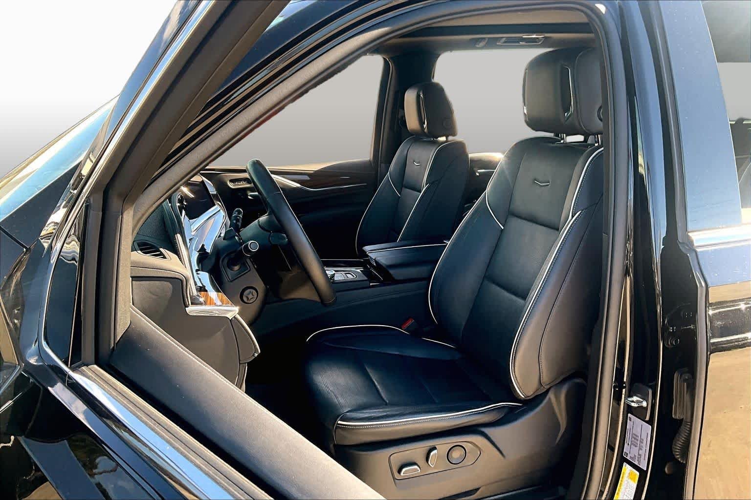 Used 2023 BLACK RAVEN Cadillac RWD Premium Luxury image 8