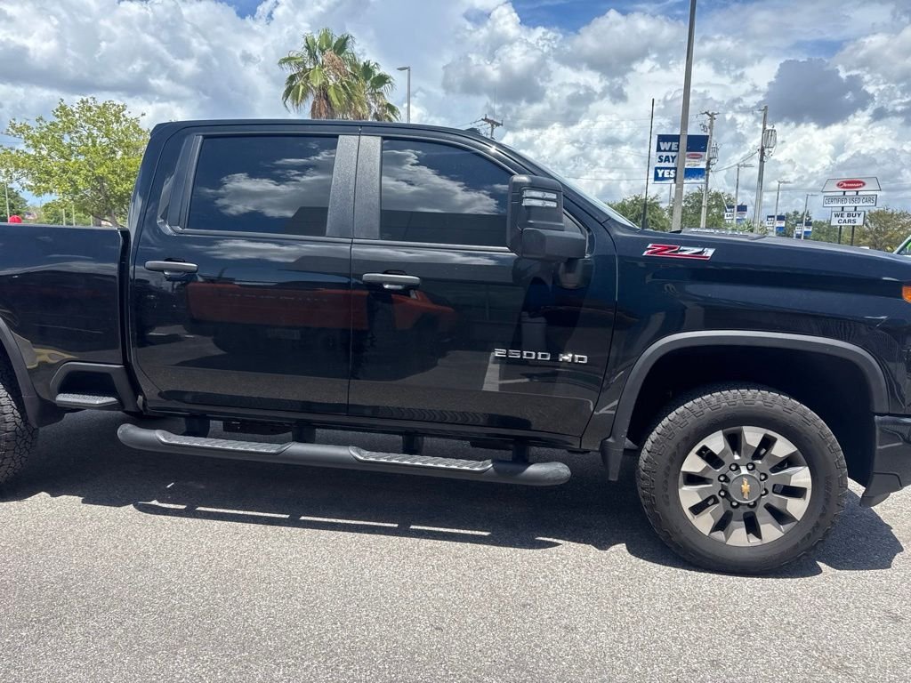 Used 2025 Black Chevrolet Custom image 4