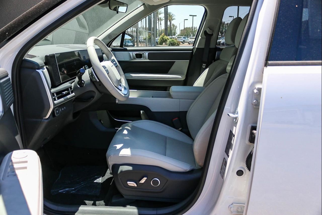 New 2026 White Hyundai SEL image 46