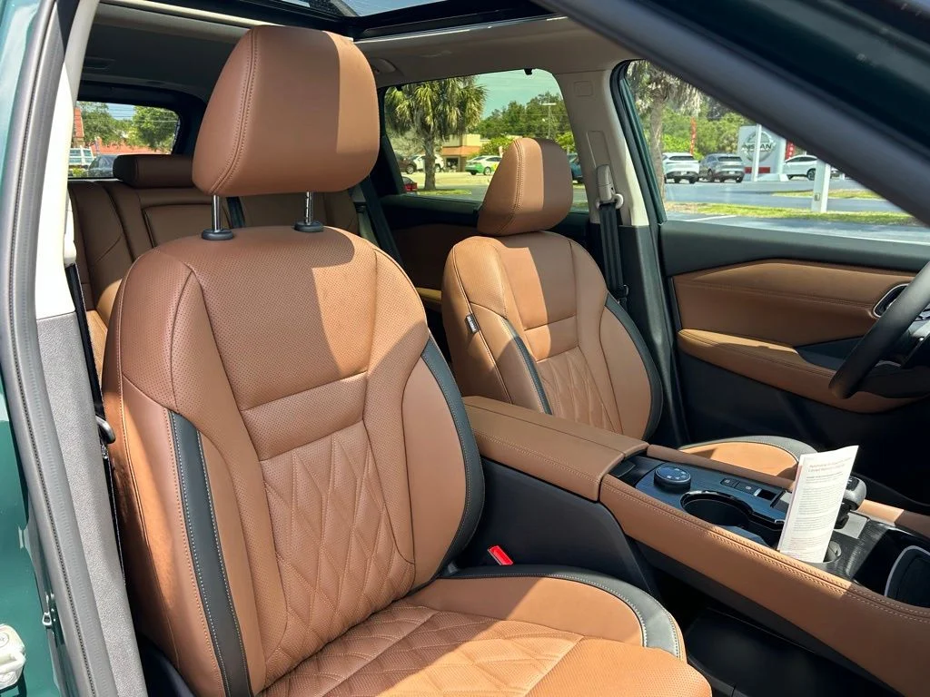 New 2026 Black Nissan Platinum image 47