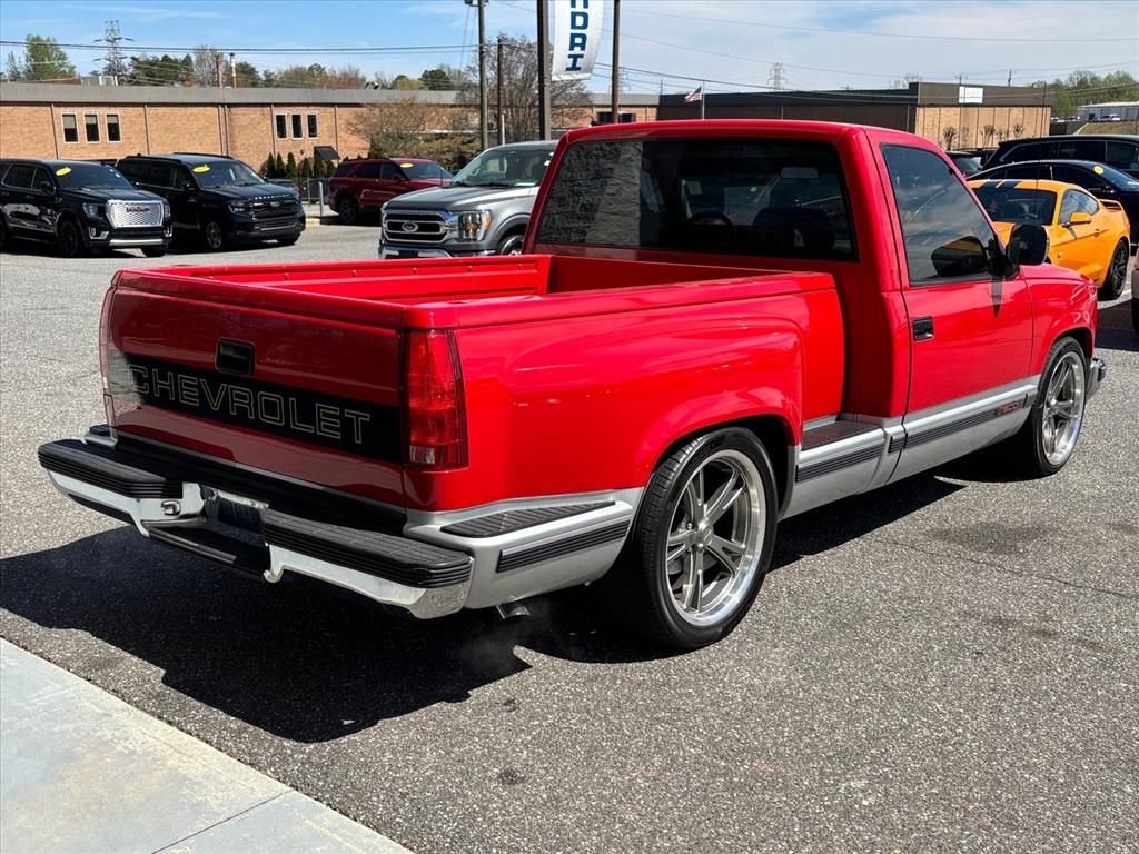 Used 1993 Red Chevrolet Base image 27