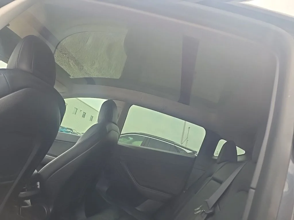 Used 2021  Tesla Long Range image 7
