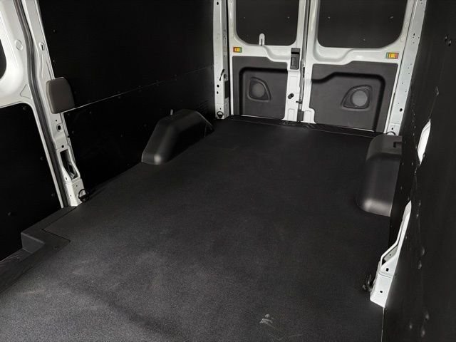 New 2026 Oxford White Ford Cargo Van image 8