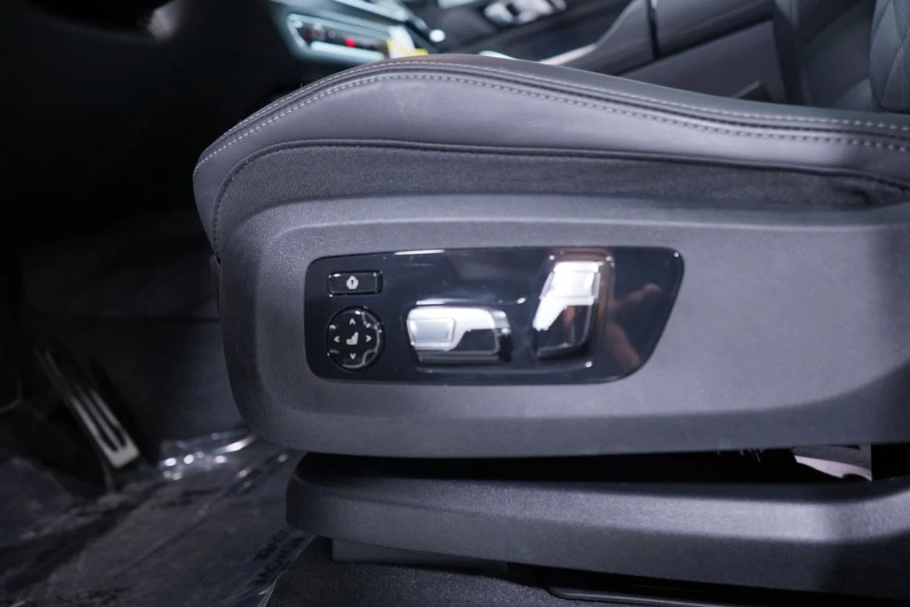 Used 2026 Gray Metallic BMW xDrive50e image 8