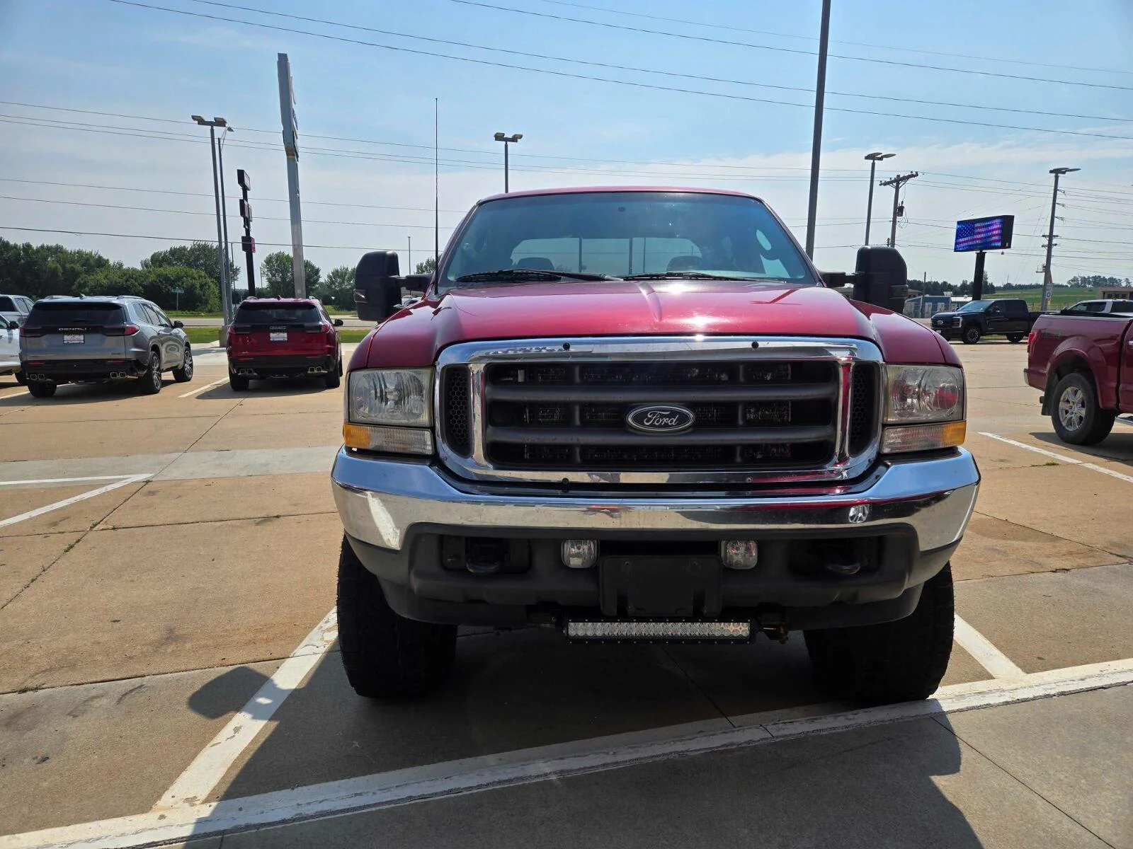Used 2003 Red Ford Lariat image 3