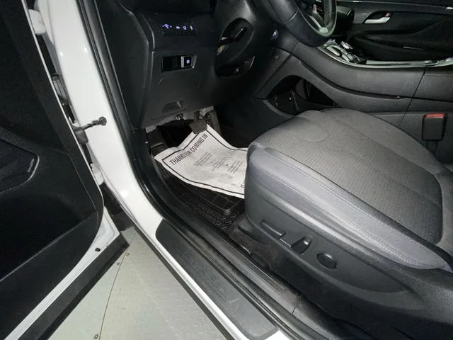 Used 2023 White Hyundai SEL image 12