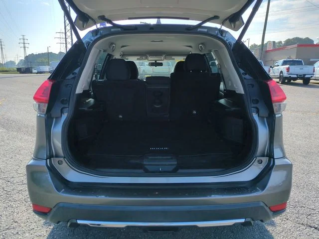 Used 2018 Gray Nissan SV image 30