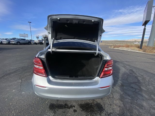 Used 2020 SILVER ICE METALLIC Chevrolet LT image 22