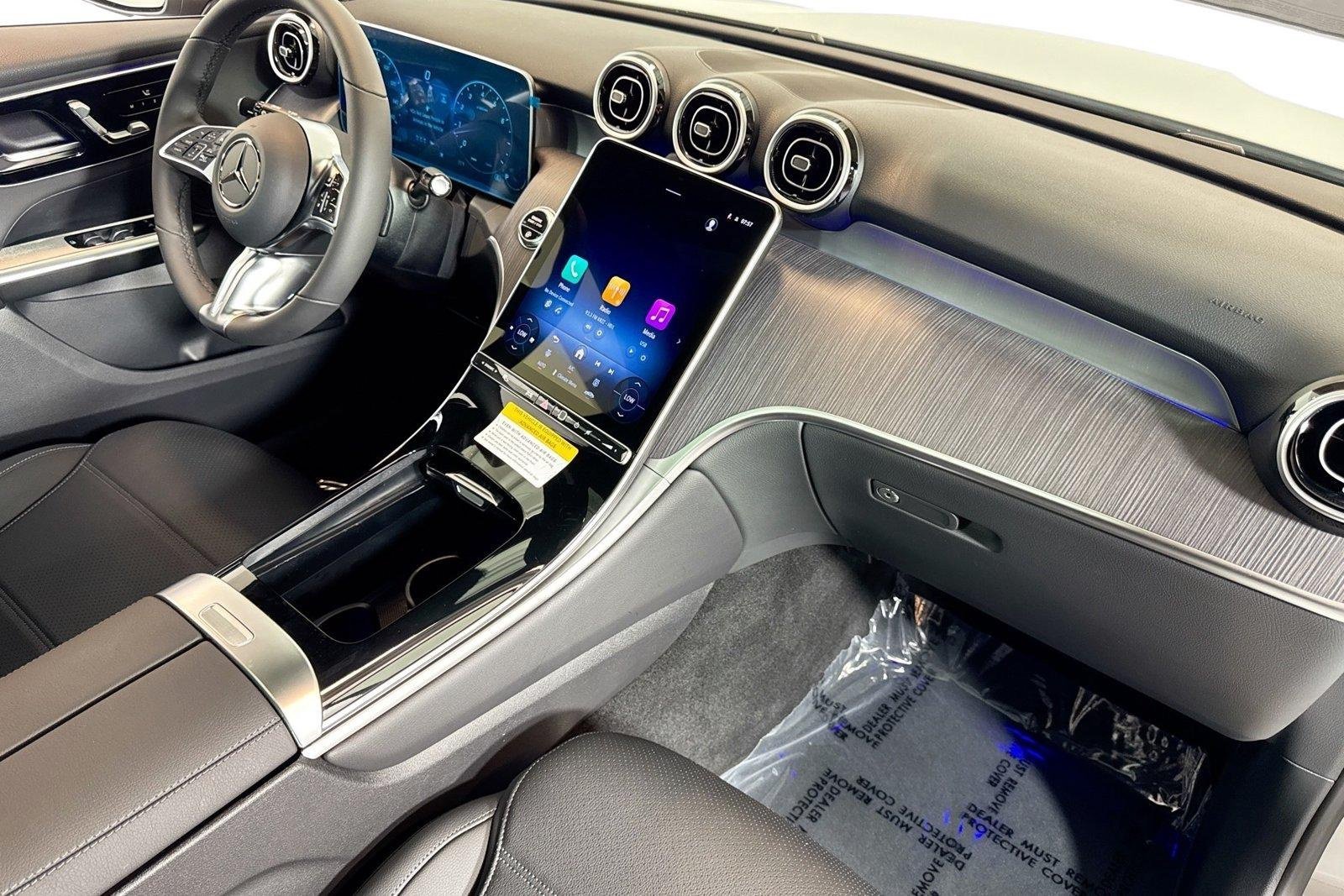 New 2026 Manufaktur Alpine Grey Mercedes-Benz GLC 300 image 27