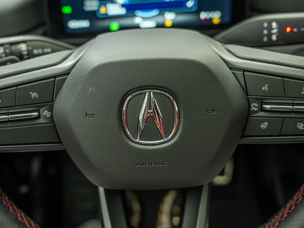 Used 2024 Snowfall Pearl Acura  image 29