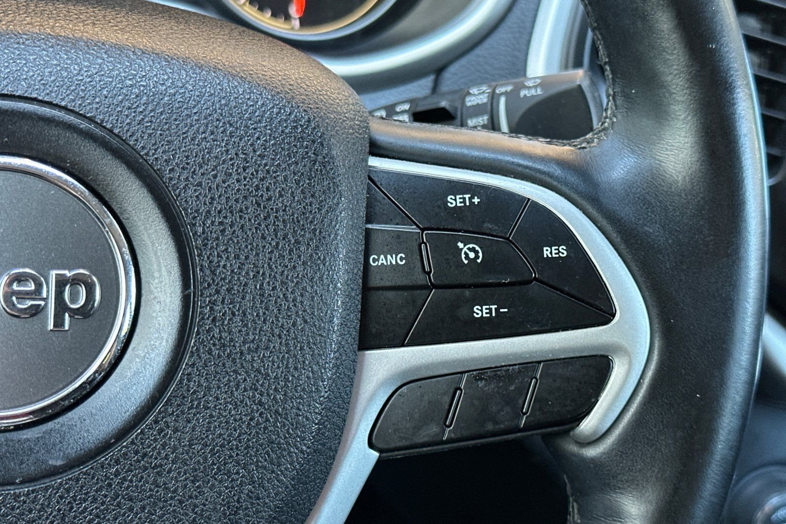 2018 Jeep Cherokee Latitude Plus - Photo 32
